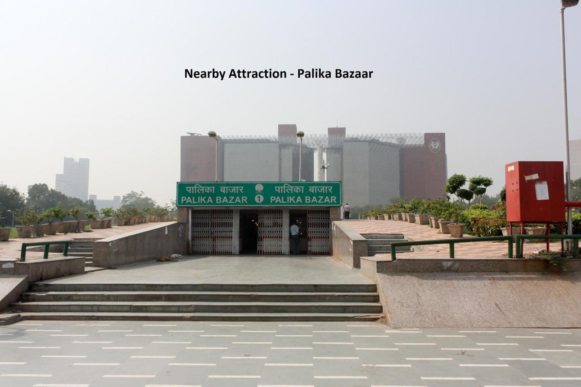 Hotel O Aura Palace Deluxe New Delhi Exterior photo